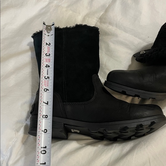 Sorel | Emelie | Foldover Boot | Leather/Suede|Faux Fur Lined| Black | Size 6 - Picture 14 of 16